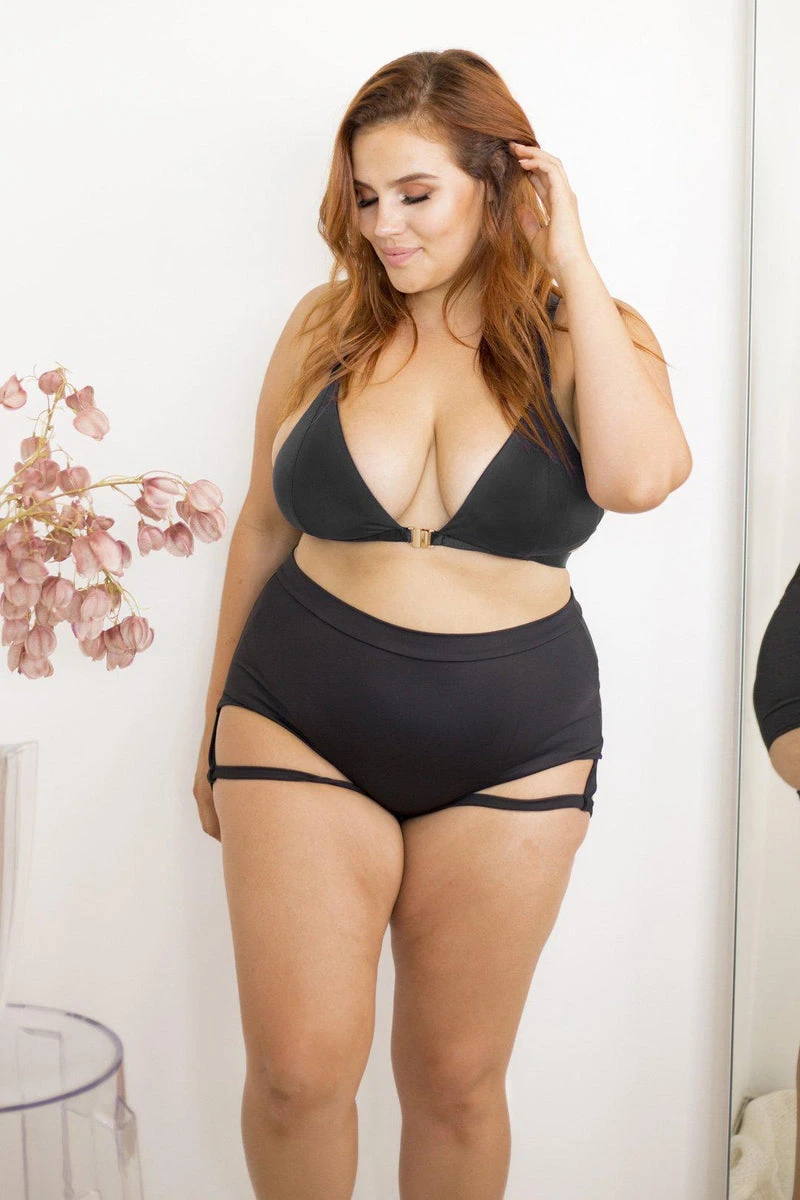 Lunalae Lure You High Waisted Garter Shorts - Black - Image 3