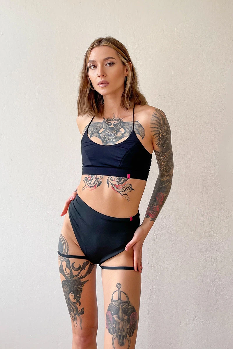 Pole Addict Bliss Adjustable Garter Shorts - Black - Image 2