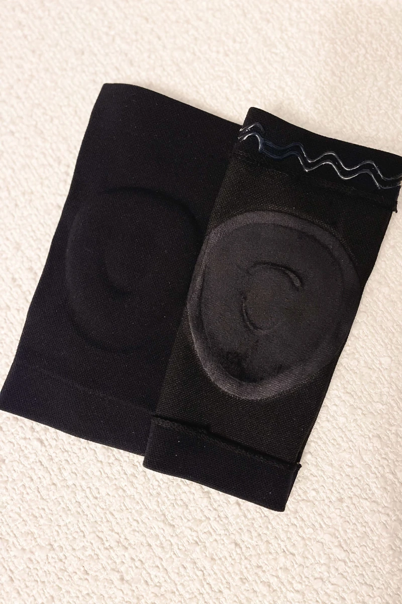 Pole Addict Kneepads - Volcanic Black - Image 4