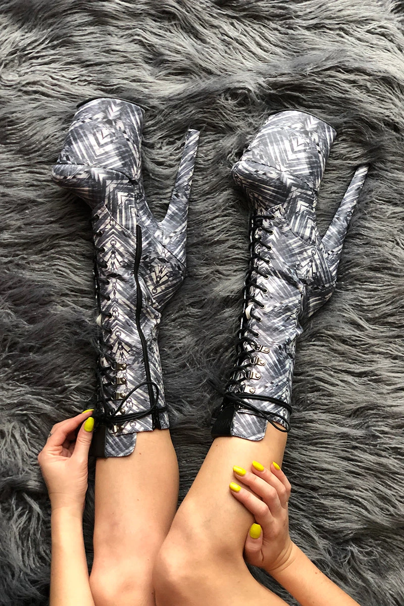 Hella Heels Cult Boots - 8inch - Image 5